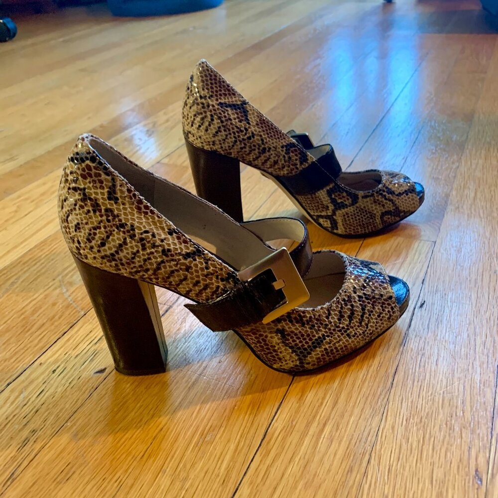 Michael Kors Women Pump Snake Skin Buckle Peep Toe | Tan/Brown | 7